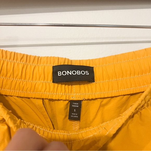 Bonobos Men's Athletic Shorts in Vibrant Yellow - Picture 4 of 5